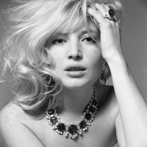 The actress wears Bulgari’s magnificent “Seven Wonders” necklace (1961) of platinum with emeralds and diamonds. Photo: Karen Radkai (American, born Germany; 1919–2003). © Karen Radkai.
